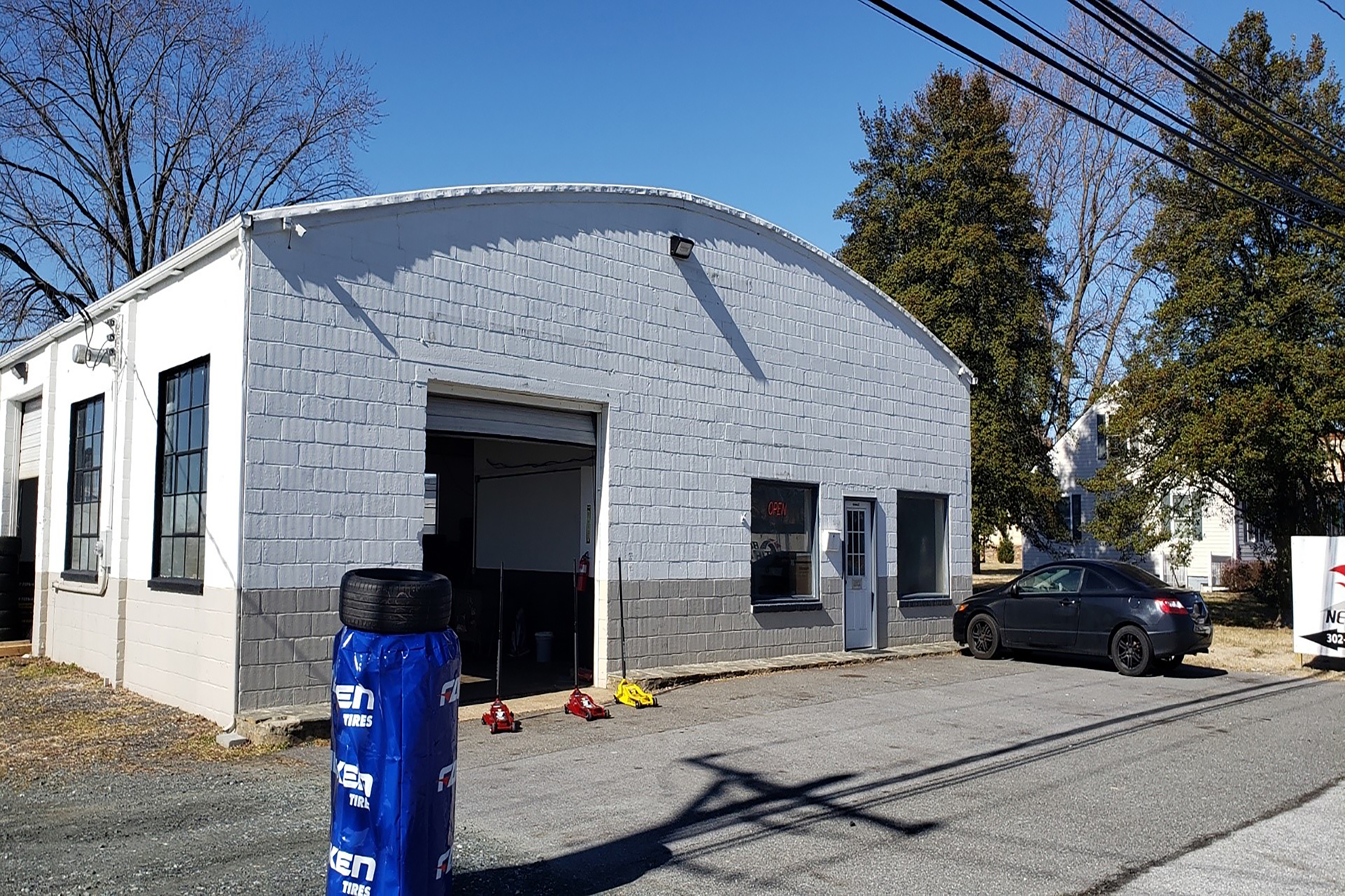 Tire shope located in Middletown Delaware close to haror freight auto Parts